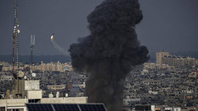 Número de fallecidos asciende a 300 tras el ataque de Hamás a Israel