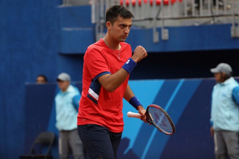 Tomás Barrios lo dio todo en semifinales y jugará la final de tenis de Santiago 2023