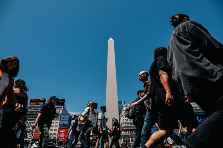 Actividad de las pymes en Argentina disminuye un 30% interanual en enero: Es la segunda caída consecutiva