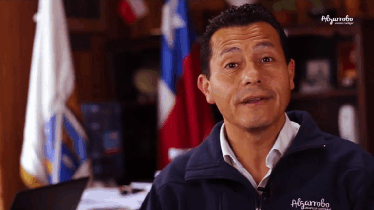 Desfalco en Algarrobo: Alcalde continúa prófugo de la justicia y Concejo Municipal solicita su destitución