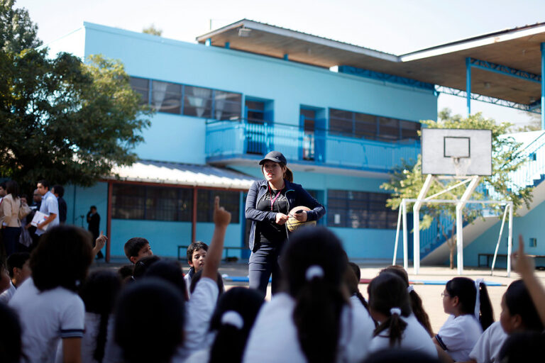 Tras éxito de Santiago 2023: Colegio de Profesores pide al Gobierno reponer horas de educación física en la enseñanza media