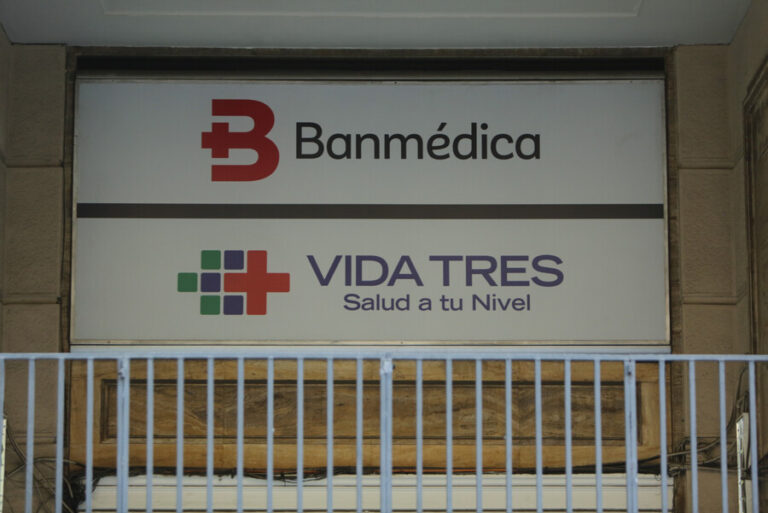Isapres por indicaciones a la ley corta: 