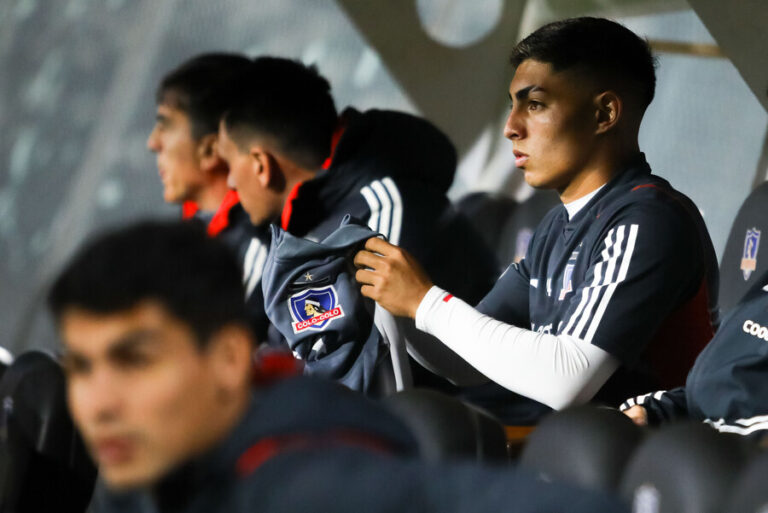 Jordhy Thompson estaría en la mira de tres clubes de la segunda división tras salir de prisión preventiva por VIF