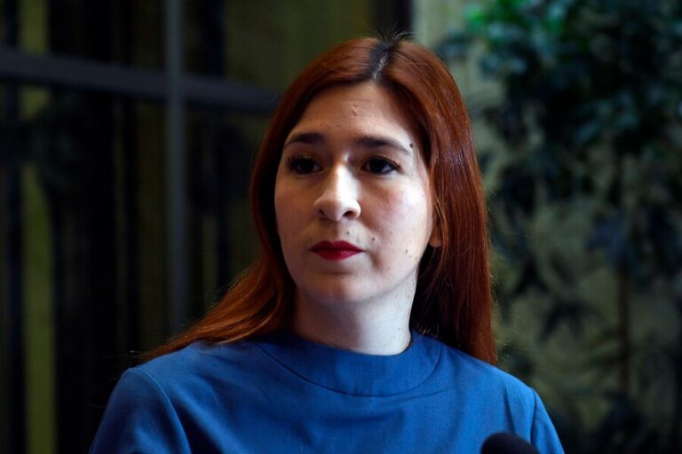 Catalina Pérez asegura haber informado al Gobierno y a RD la denuncia contra Democracia Viva la primera semana de junio