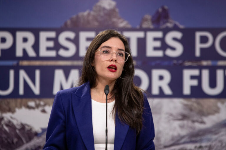 Ministra Vallejo y postura del PC en votación al veto de Usurpaciones: 