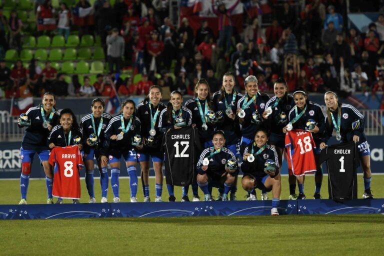 La Roja habló tras accidentada final: Rechazaron presiones a jugadora y acusaron un retroceso en la dirigencia