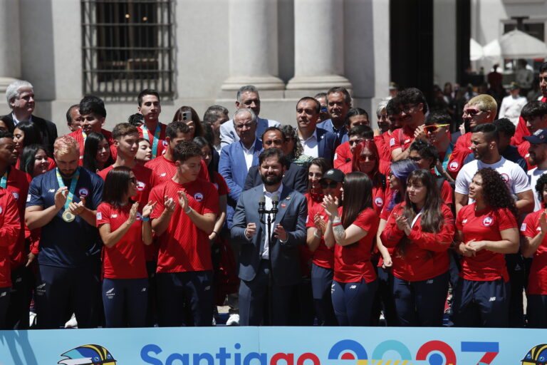 Pdte. Boric recibe a Team Chile en La Moneda: Deportistas 