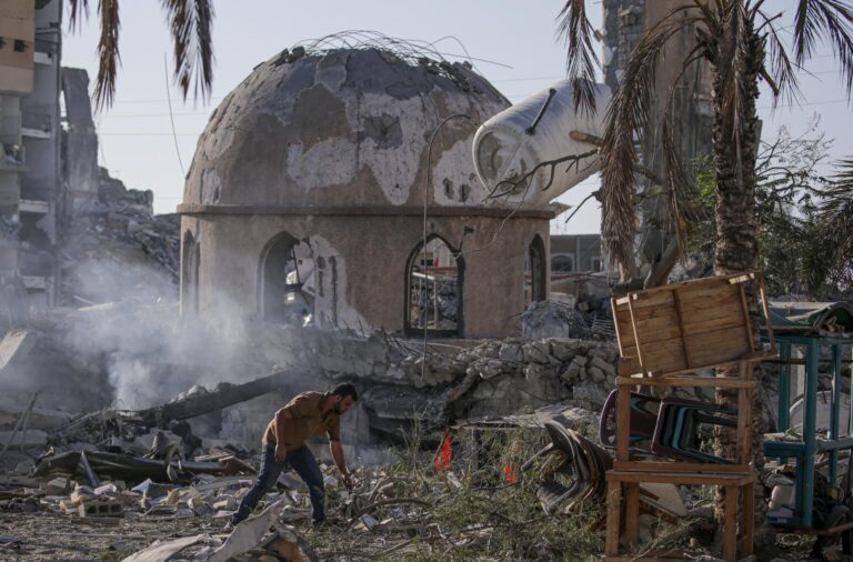 Gaza: Al menos 17 muertos tras ataque de Israel contra un hospital y una escuela de la ONU