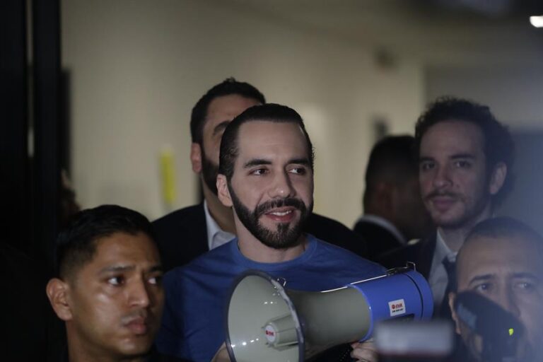 Tribunal Supremo Electoral de El Salvador acepta candidatura para la reelección de Nayib Bukele