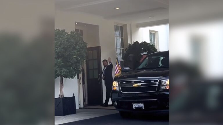 Presidente Gabriel Boric llega a la Casa Blanca para sostener reunión bilateral con Joe Biden