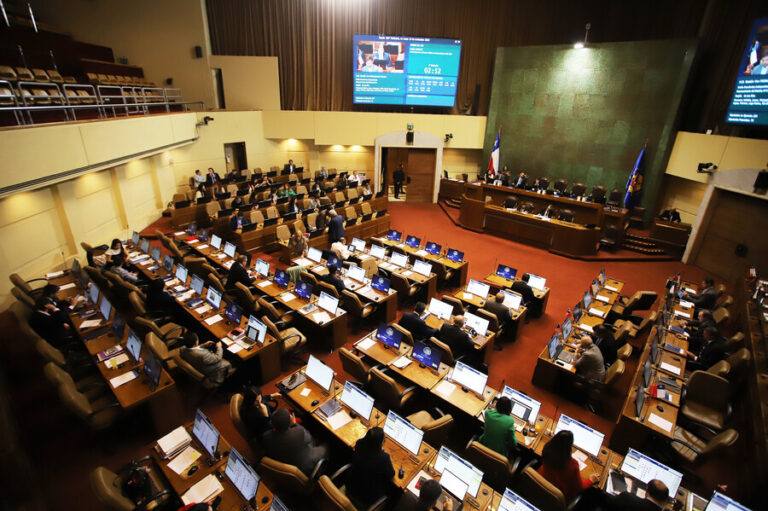 Cámara aprueba crear una comisión especial investigadora por el Caso Hermosilla