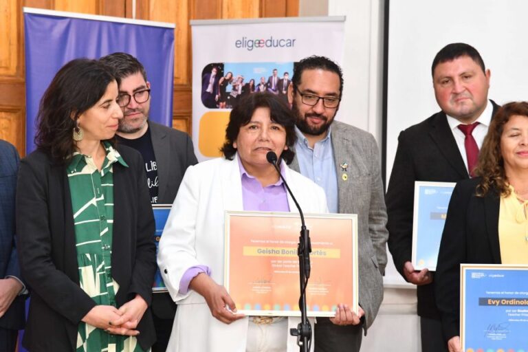 Profesora chilena es finalista del Global Teacher Prize 2023, el 