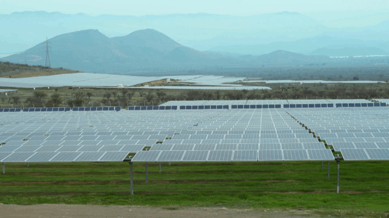 Start up chilena usa la IA para mejorar producción de energías renovables