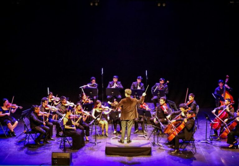 Orquesta Juvenil de La Pintana inicia importante gira por Francia: 