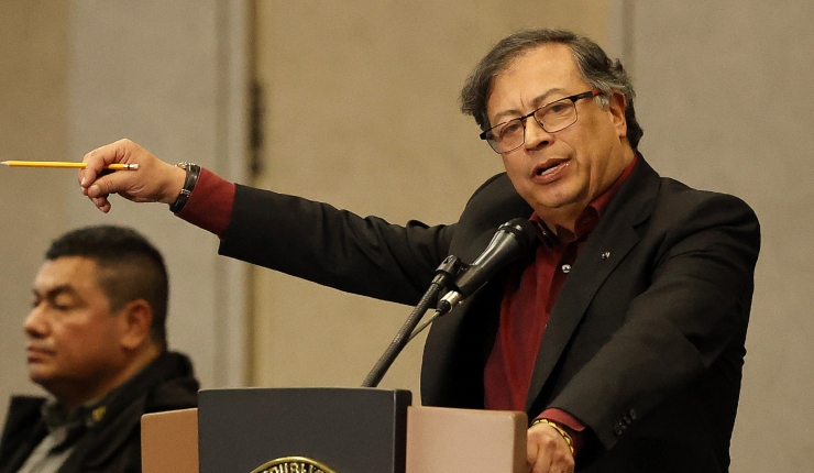 Gustavo Petro apunta a líderes mundiales en la Cumbre APEC: “Aquí están sentados los que permiten la guerra”