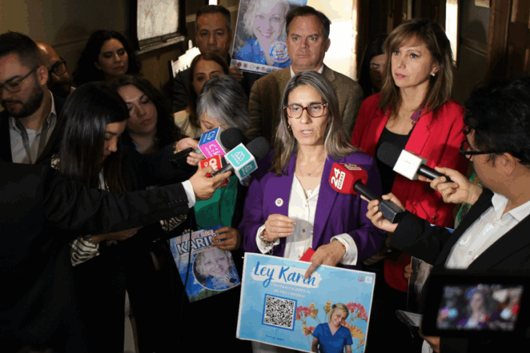 Comisión de Trabajo del Senado aprueba Ley Karin: Será votada en Sala el 12 de diciembre
