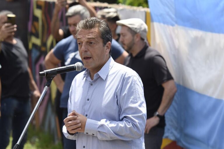 Candidato Sergio Massa emitió su voto: 