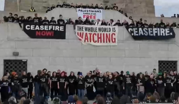 Manifestantes en Estatua de la libertad piden alto al fuego en Gaza