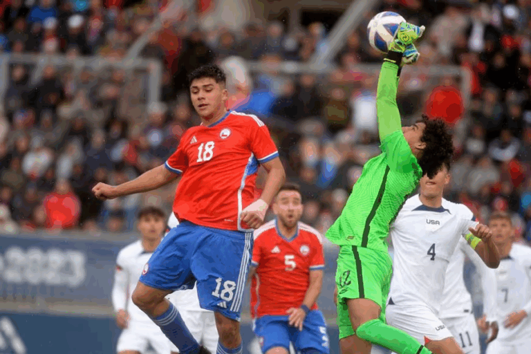 Nueva baja en la Roja: Damián Pizarro fue liberado por esguince en antesala del partido con Ecuador