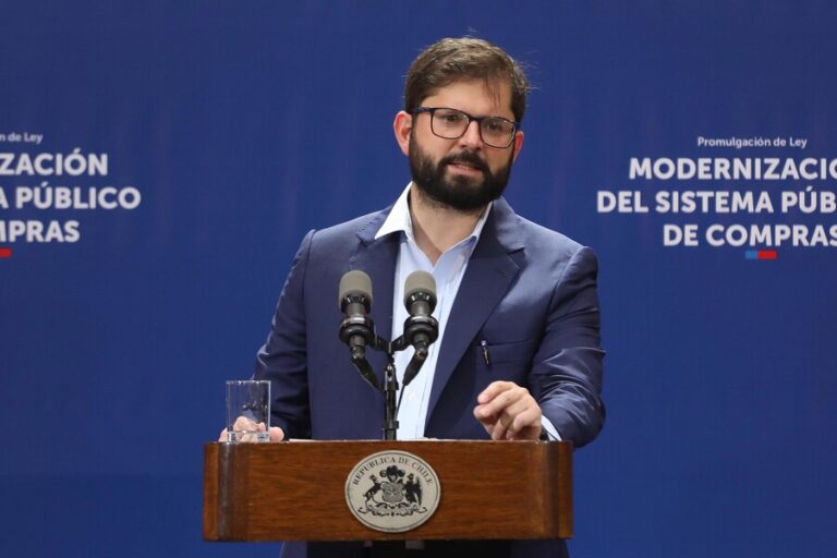 Pdte. Boric: “No debilitemos a las autoridades como quizás en algún momento nosotros también lo hicimos”