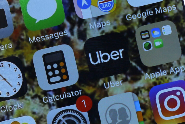 Ministro Muñoz y Ley Uber: El espíritu del proyecto es 