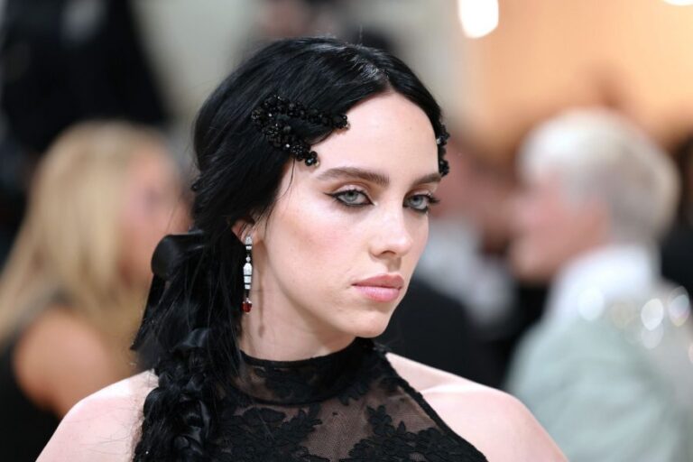 Billie Eilish confiesa que se siente 