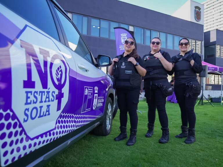 Estación Central lanzó plan contra la violencia hacia la mujer: Incluye servicio de patrulleras municipales