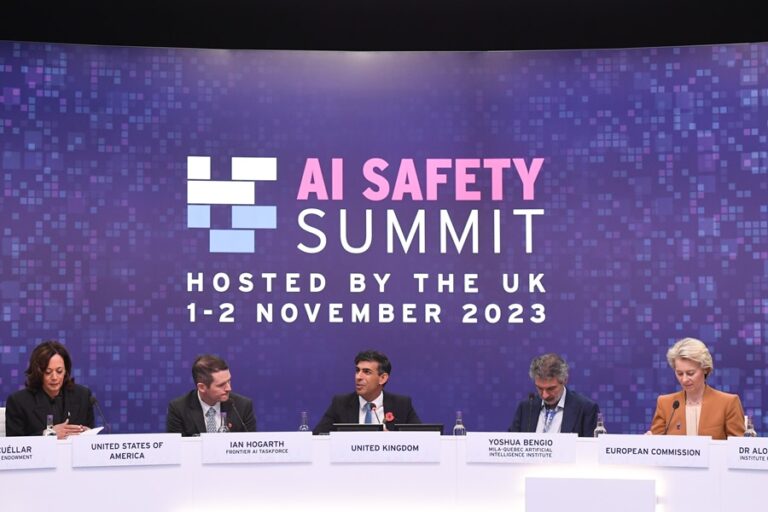 Raúl Sohr analiza la AI Safety Summit 2023: 