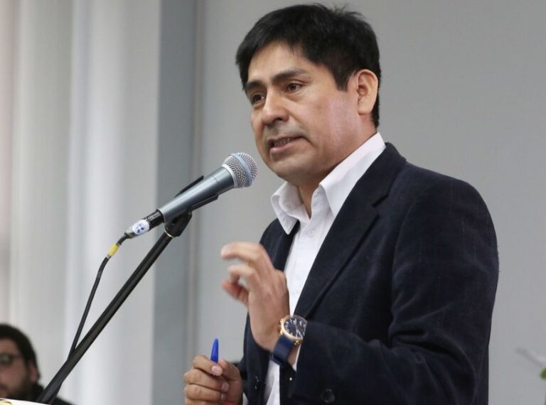 Alcalde de Reinaco queda en prisión preventiva tras formalización por abuso sexual y violación contra 5 mujeres