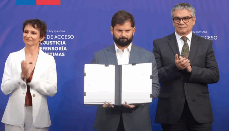 Presidente Boric firma proyecto que crea el Servicio Nacional de Acceso a la Justicia y la Defensoría de las Víctimas