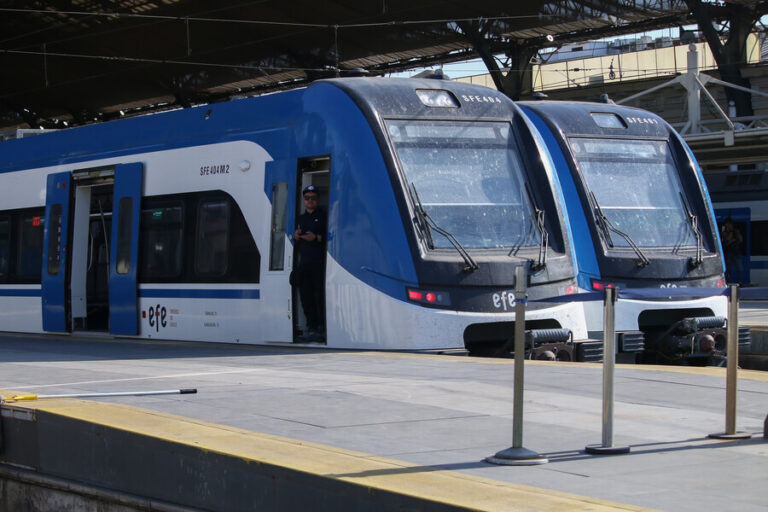 Autoridades supervisan avances en proyecto tren Valparaíso-Santiago: Su puesta en marcha sería el 2030
