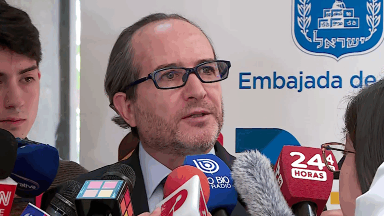 Embajador de Israel en Chile dice que el Gobierno israelí sí está 