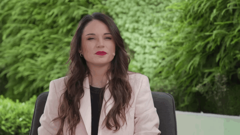 Irina Karamanos en Influyentes: Descartó por completo postular a un cargo de elección popular
