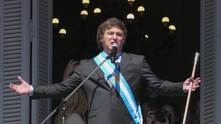 Alistan la primera manifestación en contra del Gobierno de Javier Milei en Argentina por políticas monetarias y sociales
