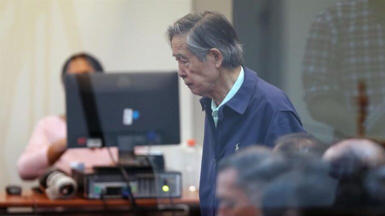 Congresista de Perú anuncia AC contra jueces que otorgaron libertad a Fujimori: 