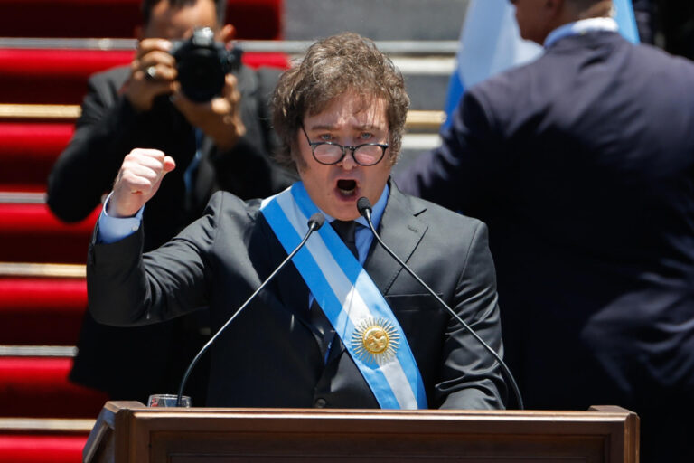 ¿Puede un gobierno cobrarle a los que organizan manifestaciones? Así es el marco legal que instaló Milei