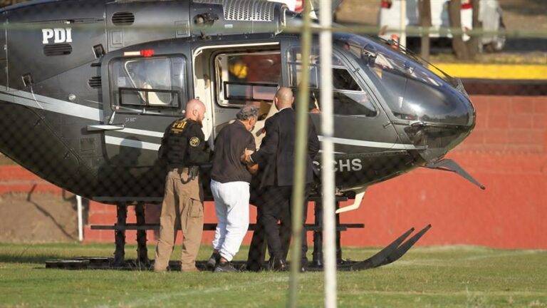Homicidios de Víctor Jara y Littré Quiroga: Ministro en visita notificó a Pedro Barrientos por procesamiento