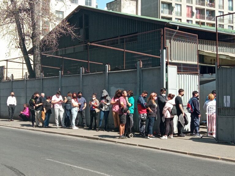 Se triplicó la cifra: Carabineros informó el ingreso de más de 349 mil solicitudes de excusas para no votar