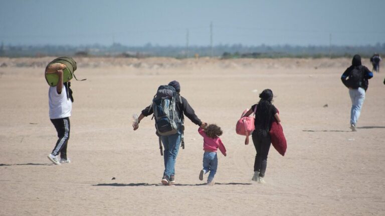 Eissmann asegura que “las medidas que ha tomado el Estado chileno no facilitan la regularidad” de migrantes