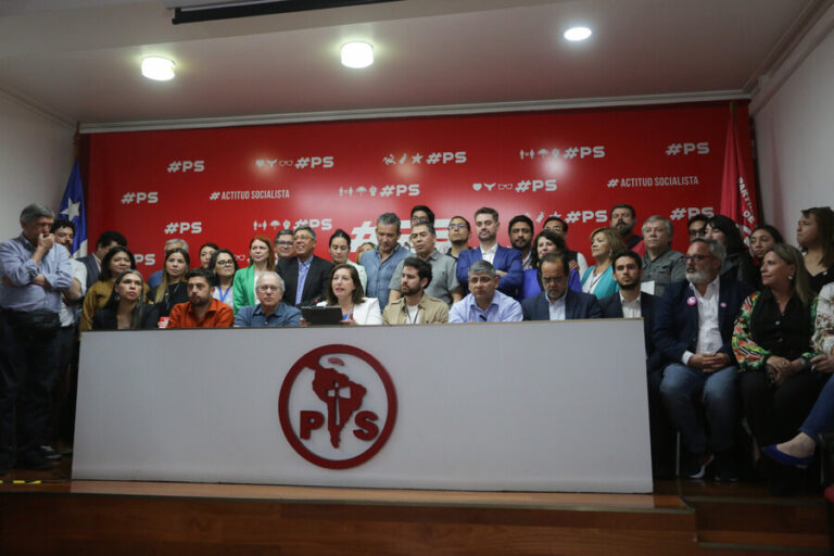 Oficialismo celebra triunfo del En Contra y le cierra las puertas a tercer proceso: 