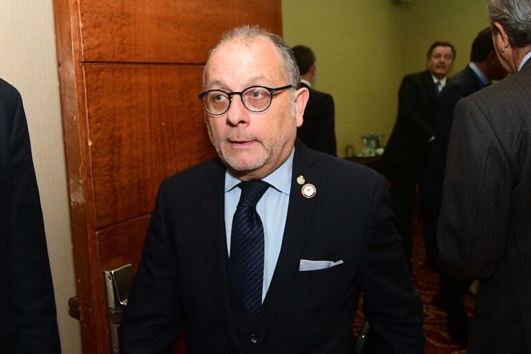 Javier Milei habría designado el excanciller Jorge Faurie como nuevo embajador de Argentina en Chile