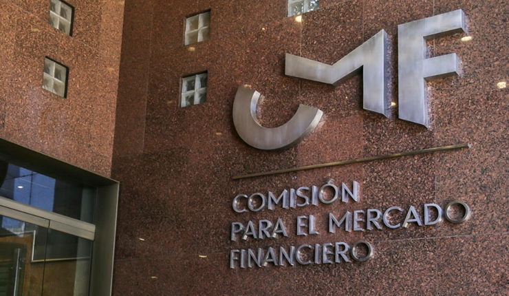 CMF afirma a Fiscalía que ex ministro Chadwick contactó a comisionado por situación de empresa de los Sauer