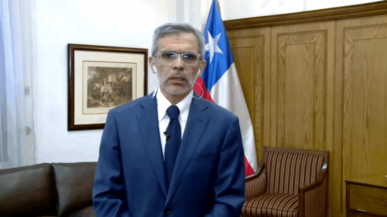 Cordero responde a Chahuán y apela a 