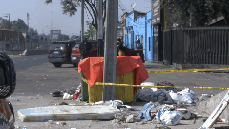 PDI investiga hallazgo de feto en Estación Central: Estaba en un contenedor de basura
