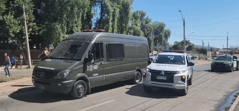 Carabinero resulta herido a bala tras ser víctima de un asalto en Quilicura