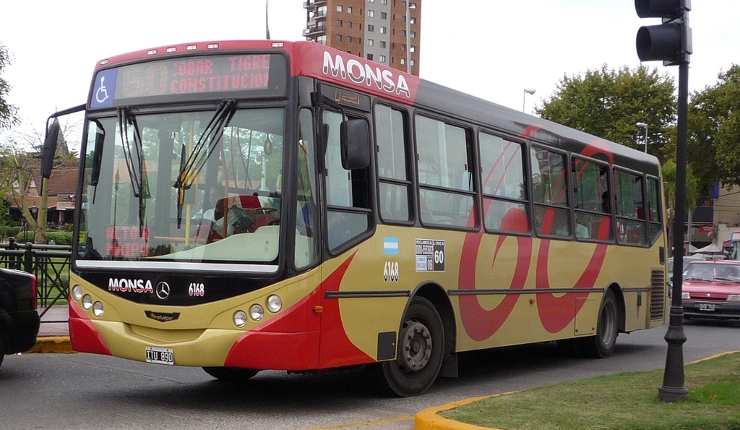 Argentinos preocupados por fin a los subsidios: Gastos en transporte y energía podría subir hasta 40% en 2 semanas