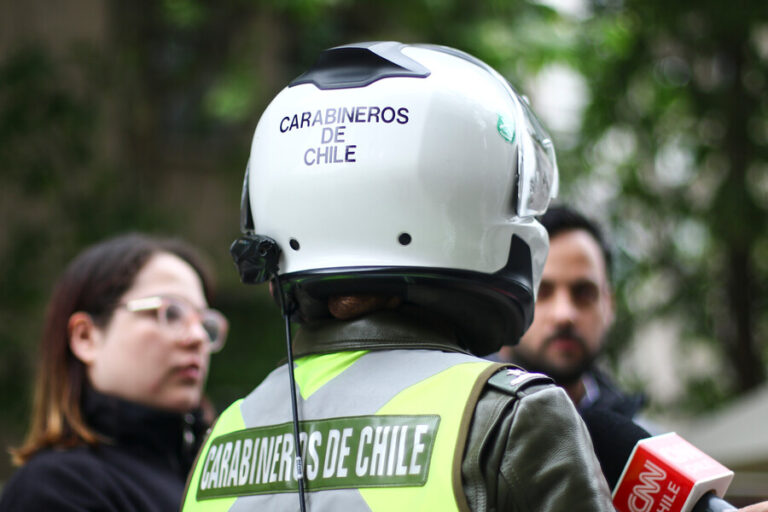 Las Condes: Mujer de 18 años que se trasladaba en scooter muere tras ser atropellada por un bus
