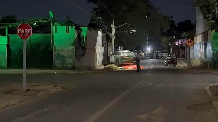 Vehículo de Carabineros impactó y causó la muerte a motociclista venezolano en Cerro Navia