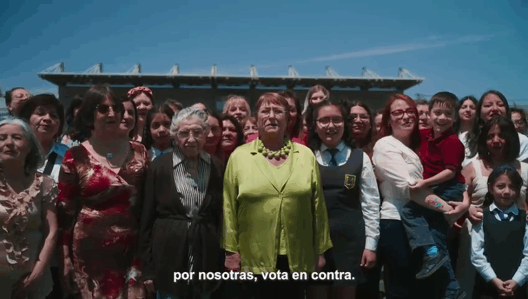 Bachelet graba video para el 