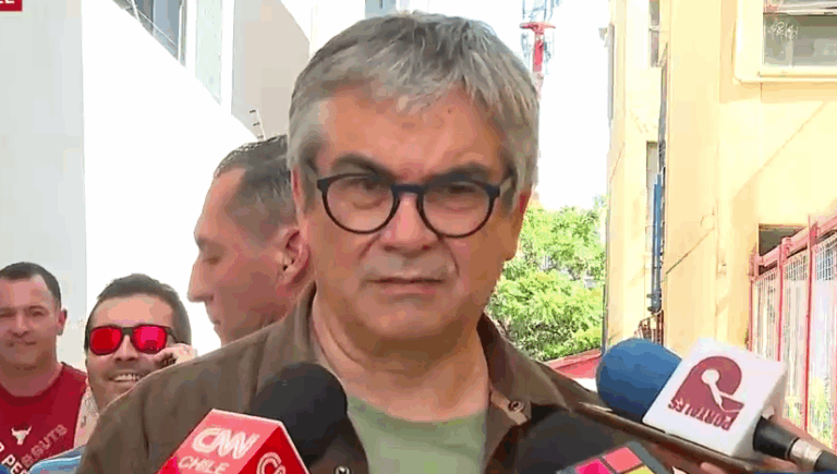 Ministro Marcel tras ejercer su voto en el plebiscito: 